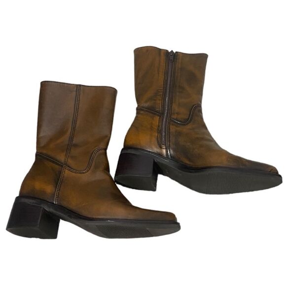 Amanda Smith Rocco brown leather boot - Picture 7 of 7